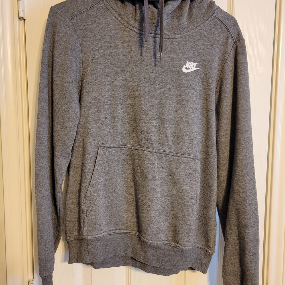 Nike Men's Gray Hoodie Sweater